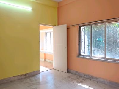 Bedroom Image of 850 Sq.ft 2 BHK Builder Floor for rent in Paschim Putiary Kolkata for Rs. 8500