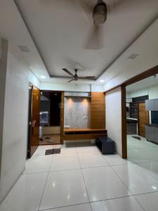 3 BHK Semi Furnished Flat