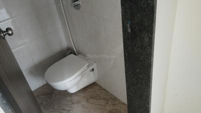 Bathroom Image of 900 Sq.ft 1 BHK Apartment / Flat for rent in Ravinanda Skylights, Wagholi Pune for Rs. 16000