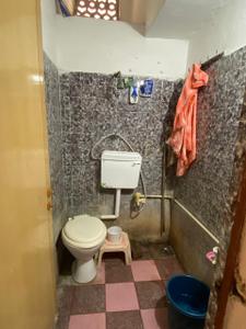 Bathroom Image of 160 Sq.ft 1 BHK Apartment / Flat for rent in Paldi Ahmedabad for Rs. 16000