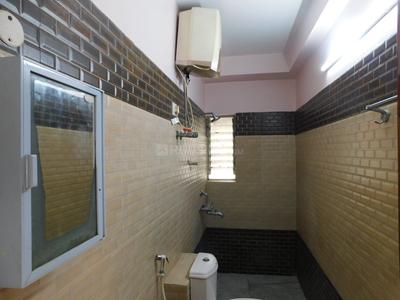 Bathroom Image of 1100 Sq.ft 2 BHK Apartment / Flat for rent in Bansdroni Kolkata for Rs. 30000