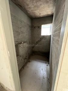 Bathroom Image of 1500 Sq.ft 4 BHK Apartment / Flat for sale in Hemani Login, Kandivali West Mumbai for Rs. 41100000