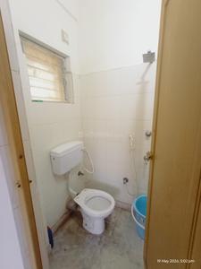 Image of 1350 Sq.ft 3 BHK Apartment / Flat for rent in Picnic Garden, Kolkata for Rs. 27500