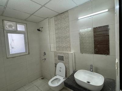 Bathroom Image of 2190 Sq.ft 3 BHK Apartment / Flat for sale in ACE Parkway, Sector 150 Noida for Rs. 32500000