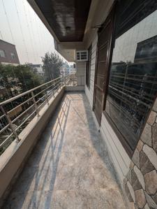 Balcony Image of 2228 Sq.ft 3 BHK Builder Floor for rent in Sector 9 Gurgaon for Rs. 28600