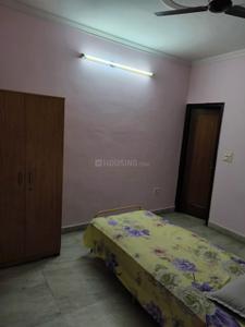Bedroom Image of 1500 Sq.ft 2 BHK Builder Floor for rent in Sector 19 Noida for Rs. 32000