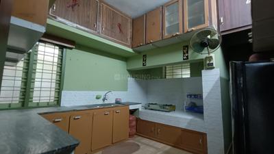 Kitchen Image of 1000 Sq.ft 2 BHK Independent House for rent in Aluva Kochi for Rs. 20000