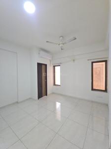 Hall Image of 2000 Sq.ft 3 BHK Apartment / Flat for rent in Priyanka Green Emerald, New Alkapuri Vadodara for Rs. 22000