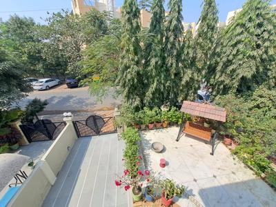 Balcony Image of 3600 Sq.ft 4 BHK Villa for sale in Thaltej Ahmedabad for Rs. 45000000