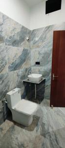 Bathroom Image of 1200 Sq.ft 3 BHK Builder Floor for rent in Gayatri Nagar Gwalior for Rs. 13000