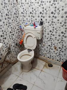 Bathroom Image of chopra pg in Hari Nagar, New Delhi
