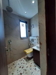 Bathroom Image of 1350 Sq.ft 3 BHK Independent House for rent in BPTP Astaire Garden Floors, Sector 70A Gurgaon for Rs. 45000