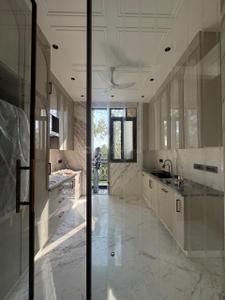 Kitchen Image of 2448 Sq.ft 4 BHK Builder Floor for sale in Defence Colony New Delhi for Rs. 122500000