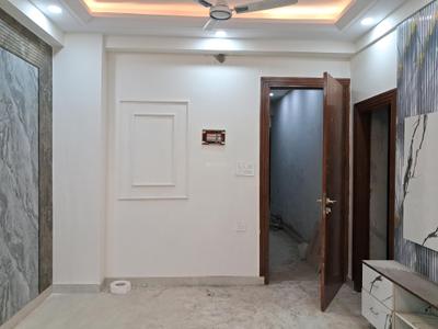 Living Room Image of 1100 Sq.ft 2 BHK Apartment / Flat for sale in Hometech Pride, Sector 73 Noida for Rs. 3775000