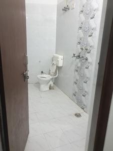 Bathroom Image of 550 Sq.ft 1 RK Independent House for rent in Sector 51 Noida for Rs. 14000