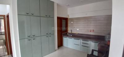 Kitchen Image of 1618 Sq.ft 3 BHK Apartment / Flat for rent in Shivalay Sky Elegante, Motera Ahmedabad for Rs. 35000