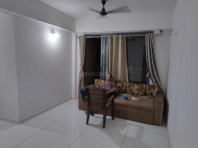 Hall Image of 1702 Sq.ft 3 BHK Apartment / Flat for rent in Vandemataram Mahadev Lily, Maninagar Ahmedabad for Rs. 25000