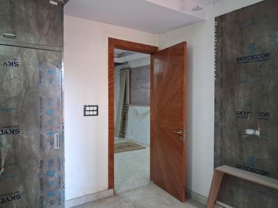 Bedroom Image of 1100 Sq.ft 2 BHK Apartment / Flat for sale in JMD DM Infra, Sector 104 Noida for Rs. 4421000