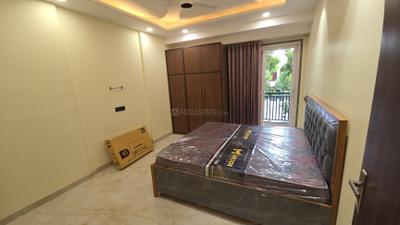 Bedroom Image of 1250 Sq.ft 2 BHK Builder Floor for rent in DLF Exclusive Floors, Sector 54 Gurgaon for Rs. 73000