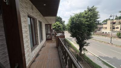 Balcony Image of Boys PG in Sector 42, Chandigarh