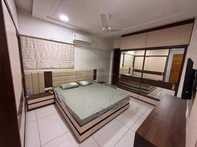 Bedroom Image of 1500 Sq.ft 3 BHK Apartment / Flat for rent in Sthapatya Pratham Lakeview, Science City Ahmedabad for Rs. 40000