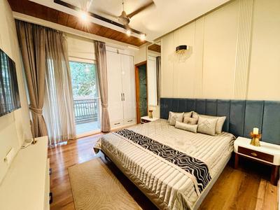 Bedroom Image of 1835 Sq.ft 3 BHK Apartment / Flat for sale in Mayfair Park, Sanauli Zirakpur for Rs. 12150000