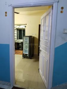 Hall Image of 900 Sq.ft 2 BHK Apartment / Flat for rent in Moore Avenue Apartment, Ashok Nagar Kolkata for Rs. 25000