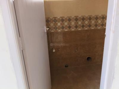 Bathroom Image of 1250 Sq.ft 3 BHK Apartment / Flat for sale in Lake Gardens Kolkata for Rs. 11000000