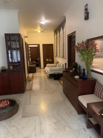 New Friends Colony Main Image 1