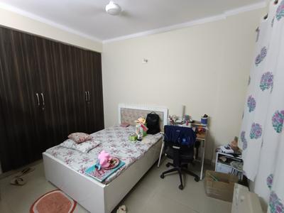 Bedroom Image of 2061 Sq.ft 4 BHK Apartment / Flat for rent in Amrapali Pan Oasis, Sector 70 Noida for Rs. 70000