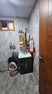 Bathroom Image of 1500 Sq.ft 3 BHK Builder Floor for sale in Sector 104 Noida for Rs. 8500000