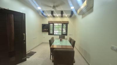Image of 1650 Sq.ft 3 BHK Apartment / Flat for rent in Vasant Kunj, New Delhi for Rs. 95000