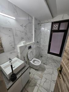 Bathroom Image of 2600 Sq.ft 3 BHK Apartment / Flat for rent in Beverly Golf Avenue, Sector 65 Mohali for Rs. 70000
