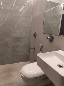 Common Bathroom Image of 500 Sq.ft 1 BHK Apartment / Flat for sale in Emerald Dotom Isle, Kandivali West Mumbai for Rs. 8700000