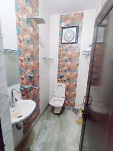 Bathroom Image of 750 Sq.ft 3 BHK Builder Floor for sale in Sector 3 Rohini New Delhi for Rs. 8000000