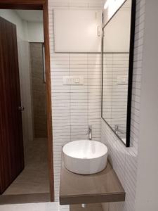 Bathroom Image of 1825 Sq.ft 3 BHK Apartment / Flat for sale in Kothrud Pune for Rs. 28200000