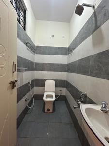 Bathroom Image of 600 Sq.ft 1 BHK Builder Floor for rent in Kadugodi Bengaluru for Rs. 17000