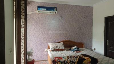 Bedroom Image of 1180 Sq.ft 2.5 BHK Apartment / Flat for sale in Amrapali Silicon City, Sector 76 Noida for Rs. 11800000