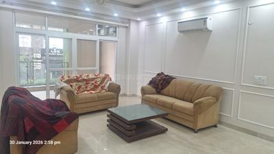 Hall Image of 2500 Sq.ft 3.5 BHK Apartment / Flat for sale in Alpha II Greater Noida for Rs. 60000000