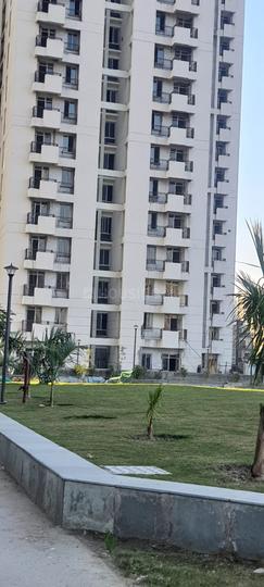 Jaypee Kensington Park Apartments Main Image 1