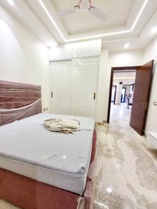 Bedroom Image of 1500 Sq.ft 3 BHK Builder Floor for sale in Mukherjee Nagar New Delhi for Rs. 25000000
