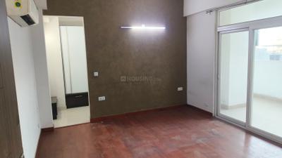 Bedroom Image of 3302 Sq.ft 3 BHK Apartment / Flat for rent in Parx Laureate, Sector 108 Noida for Rs. 90000