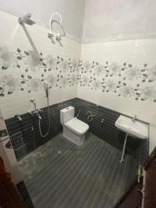 Bathroom Image of 1100 Sq.ft 3 BHK Builder Floor for rent in Jankipuram Extension Lucknow for Rs. 11000