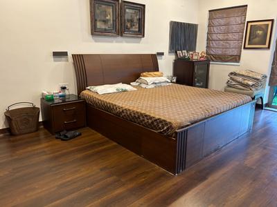 Bedroom Image of 2400 Sq.ft 3 BHK Apartment / Flat for sale in Alipore Kolkata for Rs. 38500000