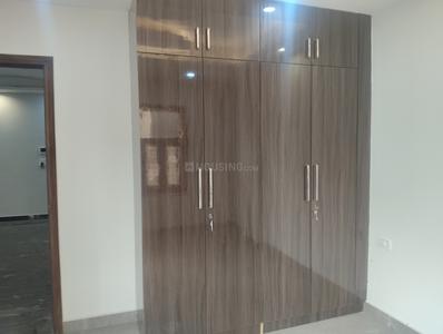 Bedroom Image of 1202 Sq.ft 3 BHK Builder Floor for rent in Preet Vihar New Delhi for Rs. 38000