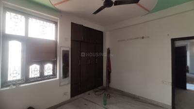 Bedroom Image of 1450 Sq.ft 3 BHK Builder Floor for rent in Kalyan Vihar New Delhi for Rs. 42000