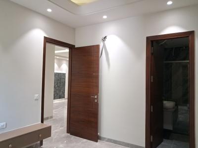 Bedroom Image of 1800 Sq.ft 3 BHK Builder Floor for sale in Paschim Vihar New Delhi for Rs. 34000000