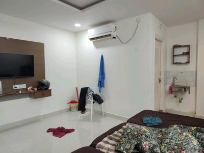 Bedroom Image of 720 Sq.ft 1 RK Apartment / Flat for rent in Kondapur Hyderabad for Rs. 18000