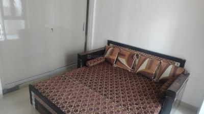 Bedroom Image of 660 Sq.ft 2 BHK Apartment / Flat for rent in Pareena Om Apartments, Sector 112 Gurgaon for Rs. 30000