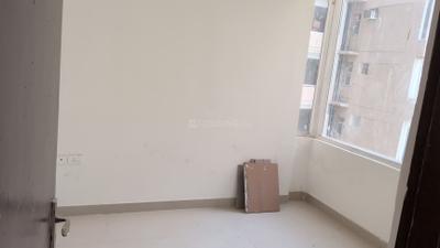 Bedroom Image of 1350 Sq.ft 3 BHK Apartment / Flat for sale in Amrapali Heartbeat City IV, Sector 107 Noida for Rs. 17325000